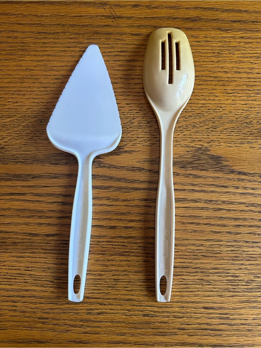 Vintage Foly Set of 2 Kitchen Utensils Pie/Cake Server & Slotted Serving Spoon